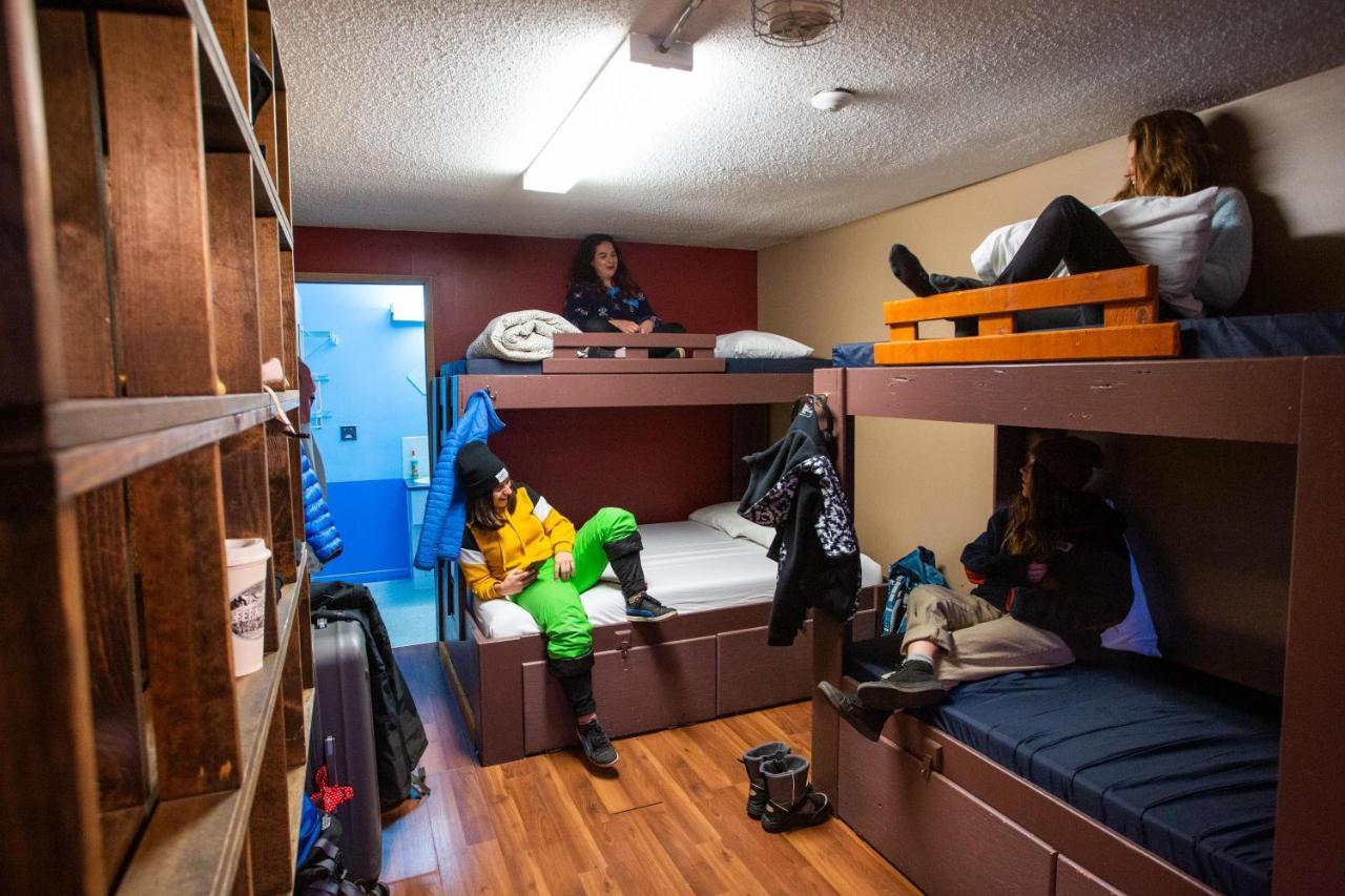 The Raging Elk Adventure Lodging Fernie Exterior photo